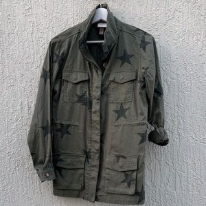 Star Patterned Green Jacket